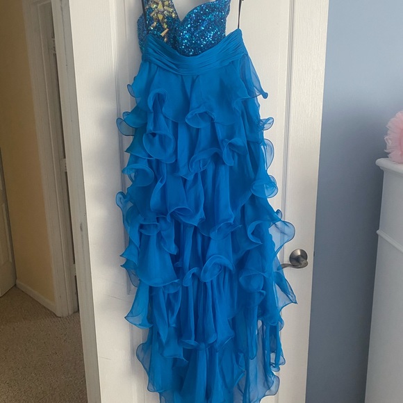 Beautiful two piece sequin dress. - Picture 4 of 4